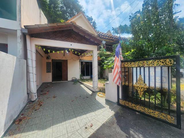 Terraced House for sale in Country Heights Damansara, Kuala Lumpur