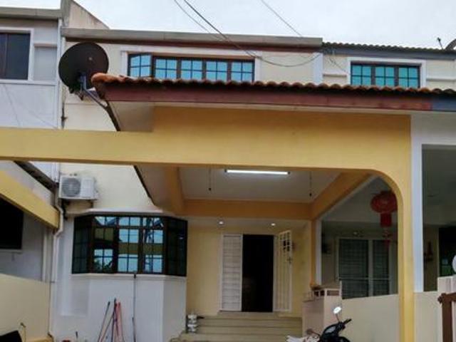 Terraced House for rent in Barat Daya, George Town