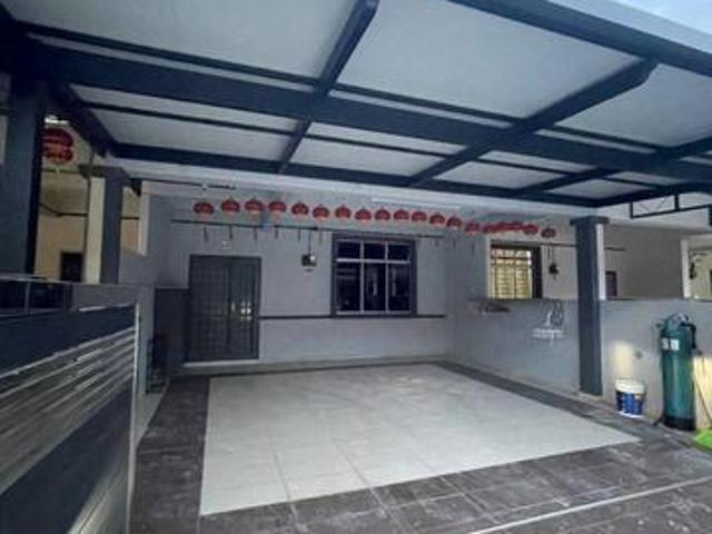 Terraced House for rent in Malaka