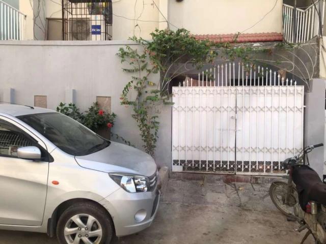 House for rent in ایف-11/1, اسلام آباد