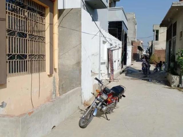 House for sale in Gujrat, Islamabad Capital Territory