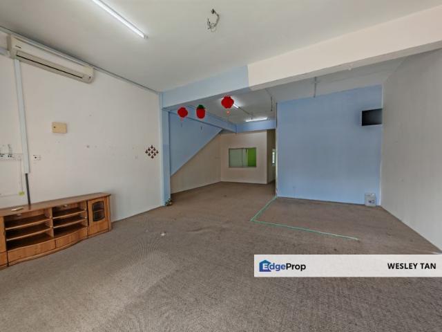 Shop for rent in Malaka