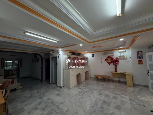 Shop for sale in Johor