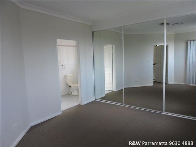 Townhouse for rent in Sydney, New South Wales