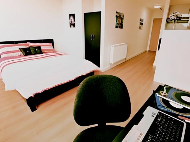 Studio for rent in Spring Park, Luton