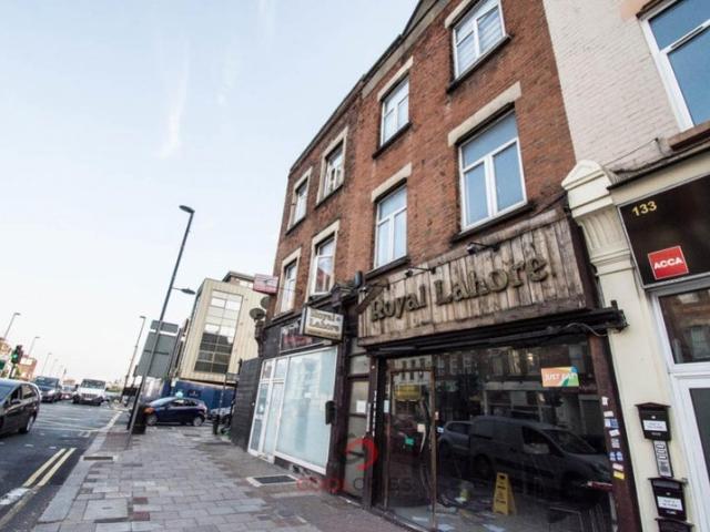 Studio for rent in West Hendon, Greater London