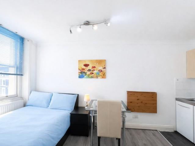 Studio for rent in South Kensington, Greater London