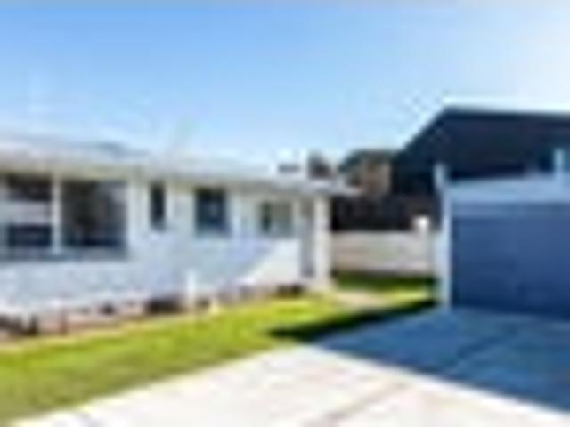 Apartment for sale in Heathcote, Canterbury