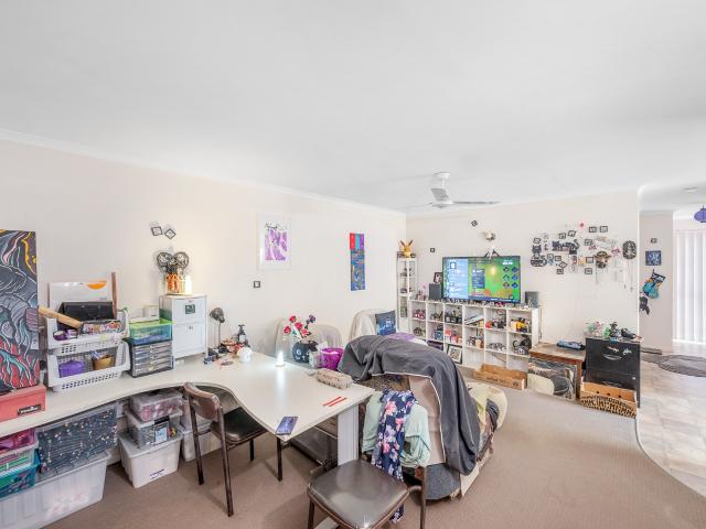 Flat for sale in West Gladstone, Queensland