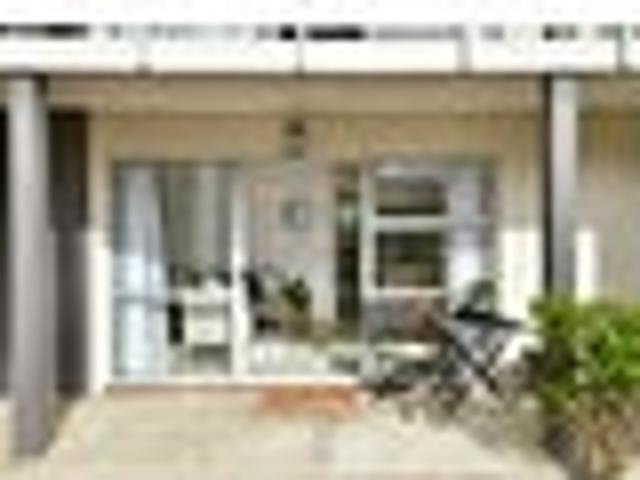 Apartment for sale in Whangaparaoa