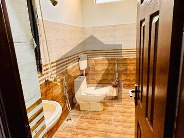 House for sale in Rahim Yar Khan