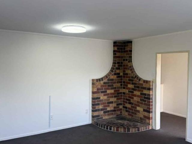 House for rent in Sunnynook, Oroua County