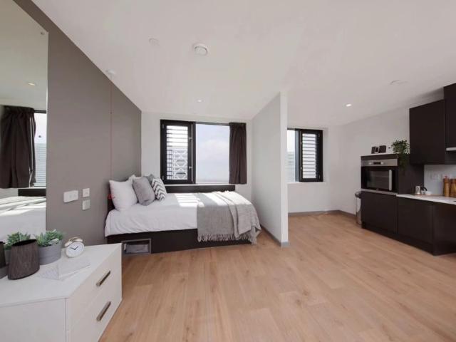 Room for rent in Arena Quarter, Leeds