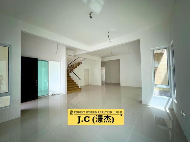 Bungalow for sale in Wellesley, Penang