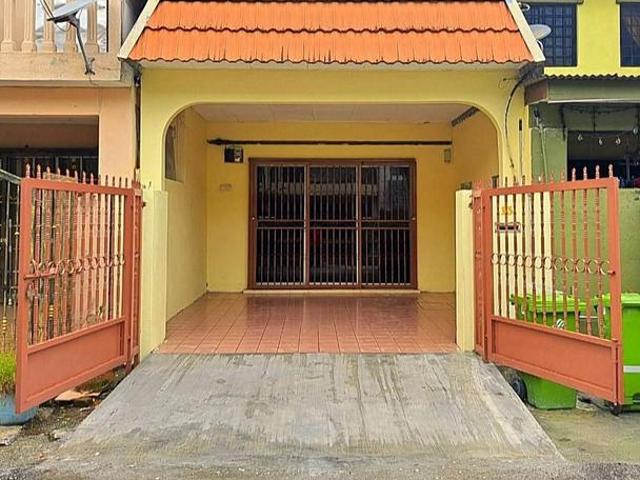 Terraced House for rent in Country Heights Damansara, Kuala Lumpur