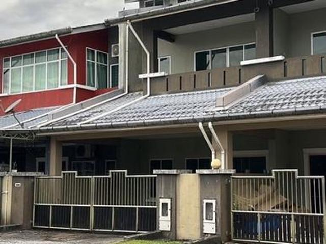 Terraced House for sale in Serian, Serian Bazaar