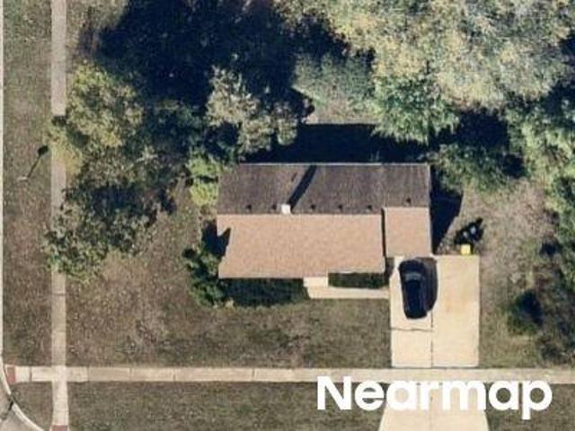 House for sale in Mchenry, Illinois