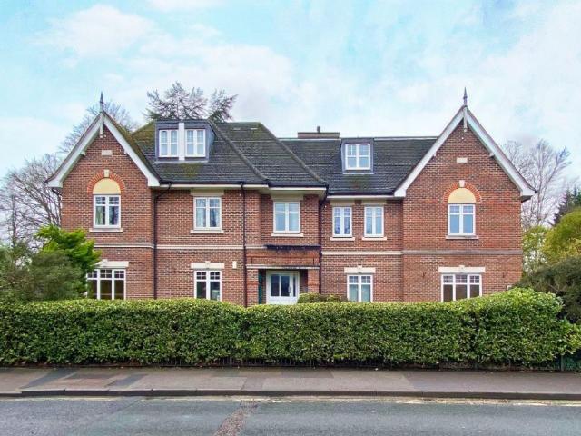 Apartment for rent in Fleet, Hart