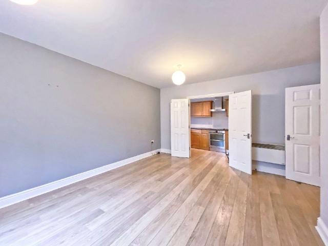 Apartment for rent in Fleet, Hart