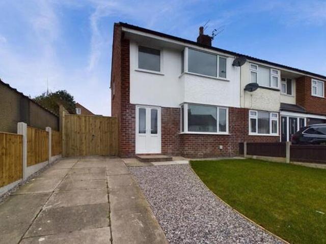 House for rent in Roby Mill, Lancashire