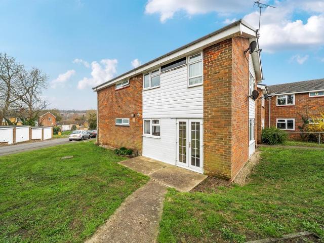 Apartment for rent in Pouchen End, Hertfordshire