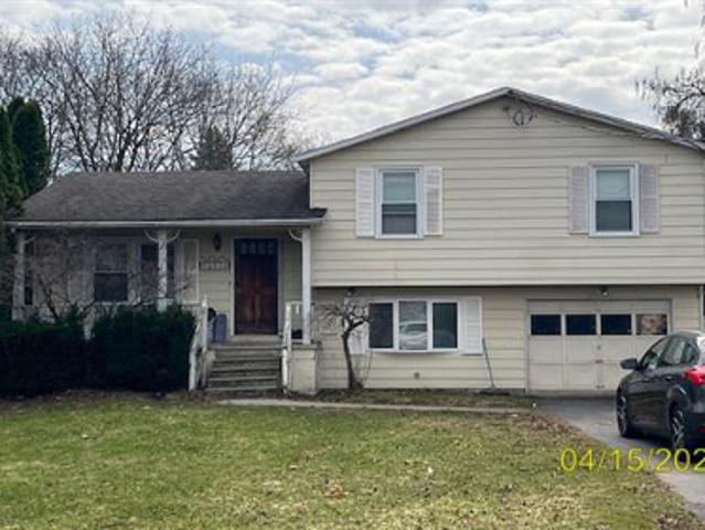 House for sale in Canastota, New York