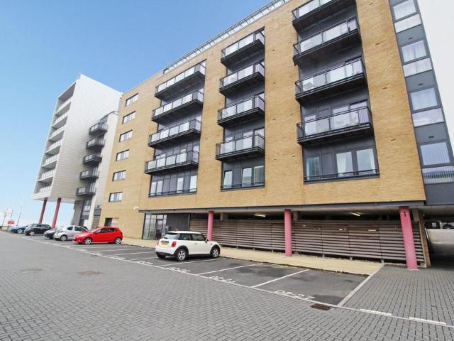 Apartment for rent in Cardiff International Sports Village, Cardiff