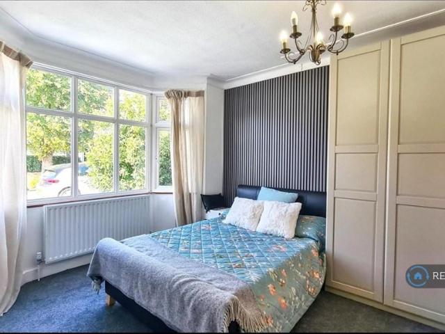 House for rent in Royal Borough of Kingston upon Thames, Greater London