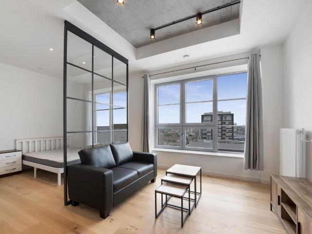 Studio for rent in Goodluck Hope, Blackwall