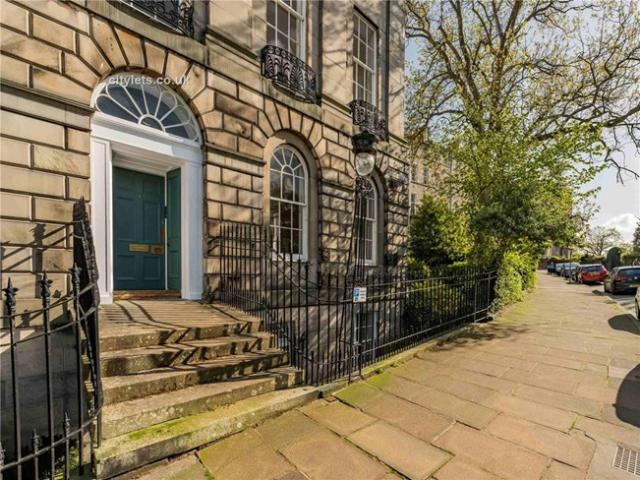 Flat for rent in Moray Feu, New Town