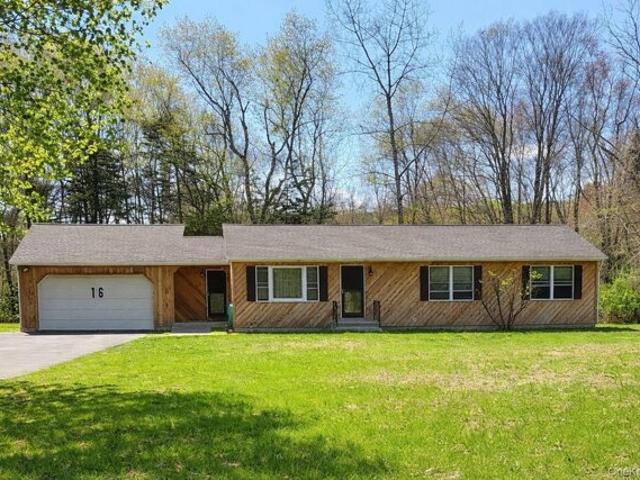 House for sale in Poughquag, New York