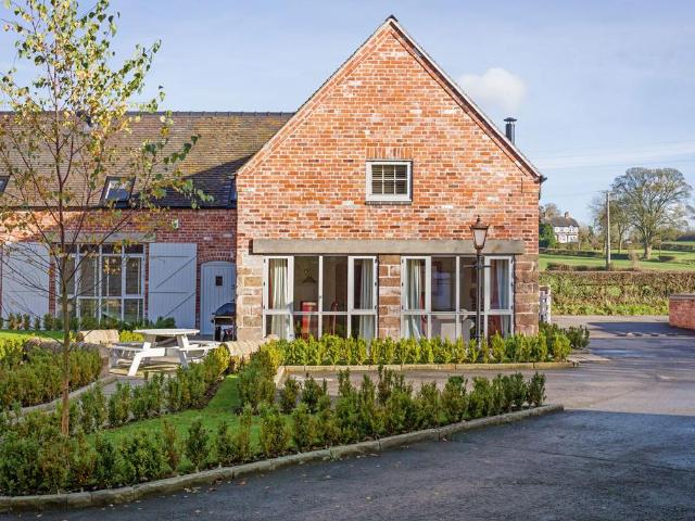 House for rent in Cookshill, Staffordshire Moorlands