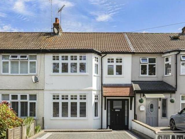 House for sale in Potters Bar