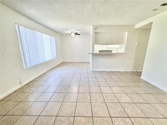 Apartment for rent in Anaheim, California