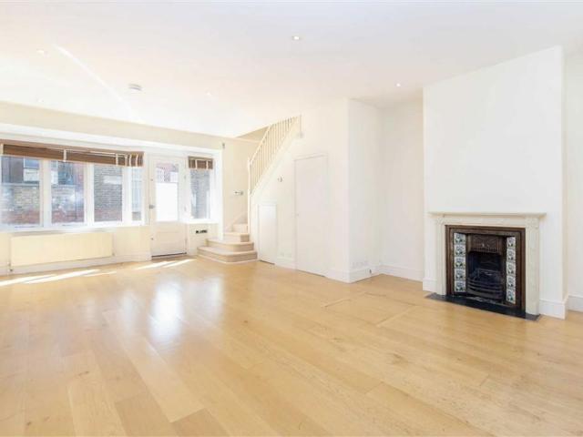 House for rent in South Kensington, Greater London