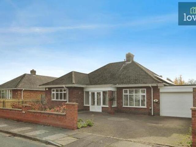 House for sale in Grimsby, North East Lincolnshire