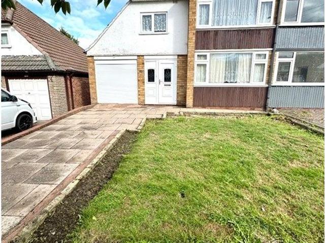 House for rent in Ettingshall Park, Wolverhampton