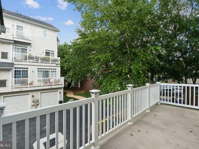 Condo for sale in Germantown