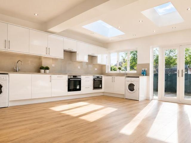 Apartment for rent in Lower Edmonton, Greater London