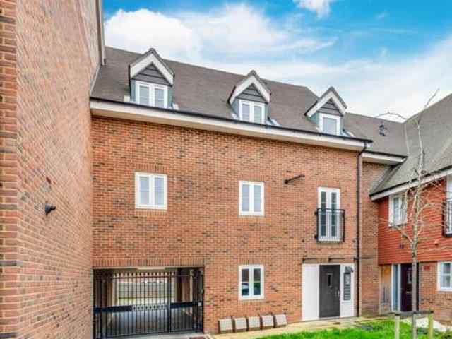 House for sale in Red Hill, Surrey