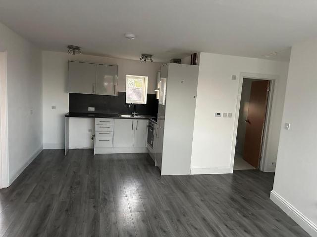 Apartment for rent in Upper Walmer, Ash