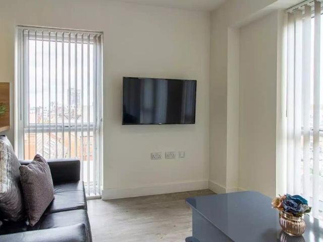 Room for rent in St Matthew's, Old Wharf