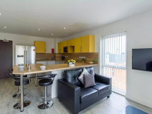 Room for rent in St Matthew's, Old Wharf