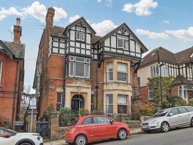 House for sale in Oakfield, Ryde