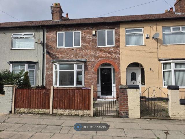 House for rent in Calderstones