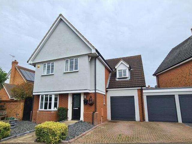 House for sale in Dale Hill, Essex