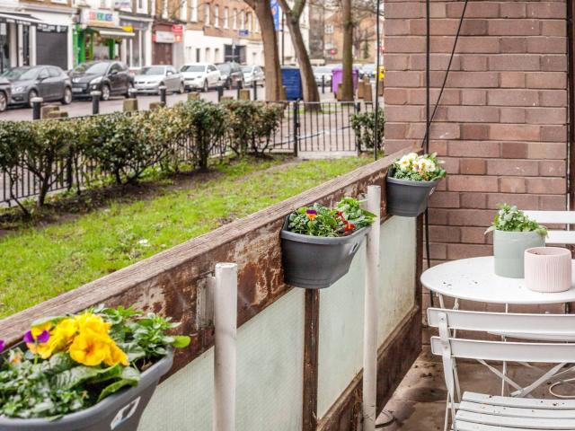 Apartment for rent in Oval, Greater London