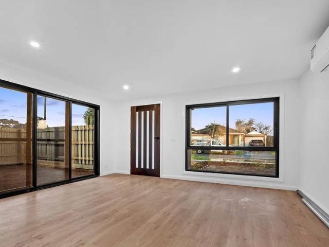 Room for rent in Doveton, Melbourne