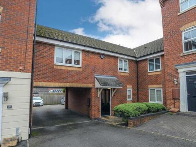 House for sale in Halesowen, West Midlands