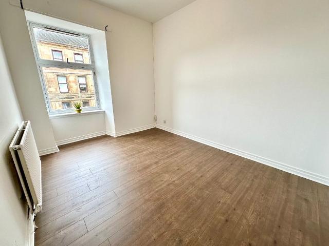 Apartment for rent in Dowanhill, Scotland